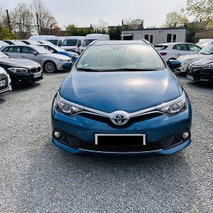 Toyota Auris BLEU _ Touring hsd 136h Auto Design 1er MAIN